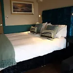 Argyle