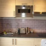 Argyle *