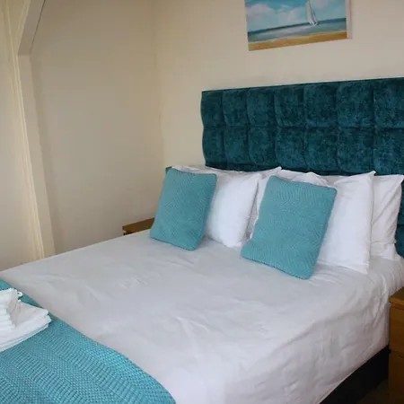 Argyle Lodge Apartment Rush